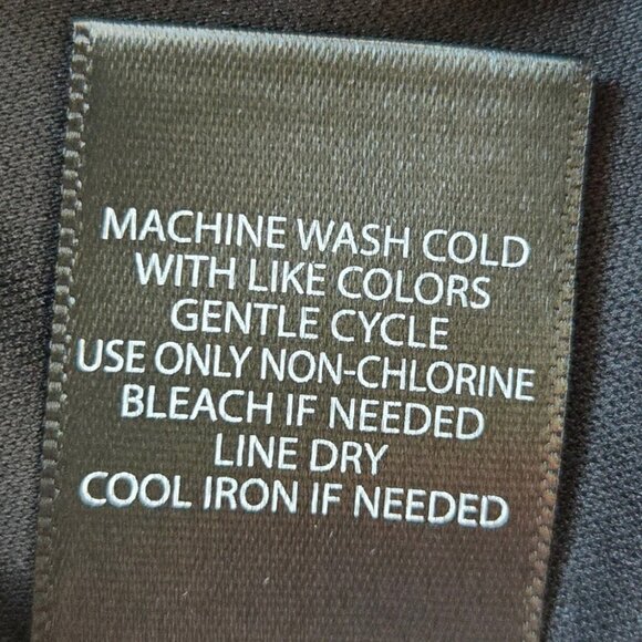 616-19 Torrid Black Red Pink floral Handkerchief flutter Midi dress Size 1 14/16 - Picture 7 of 7